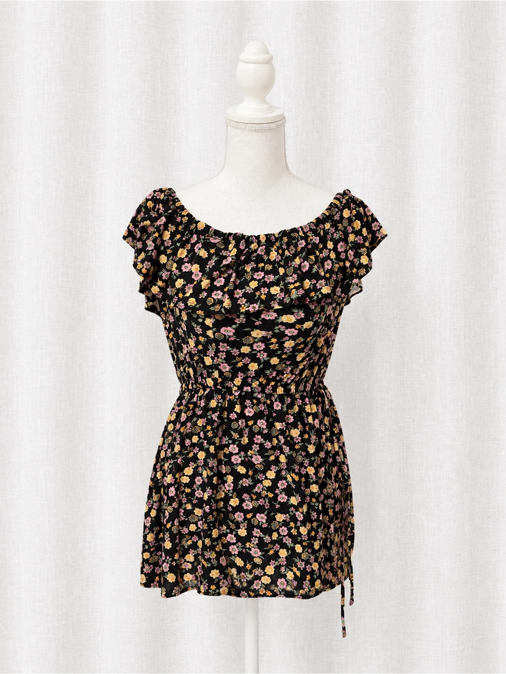 Streetwear Society Black Floral Ruffle Waist Tie Top